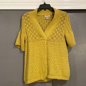 Vertigo, gold, short sleeve sweater size S